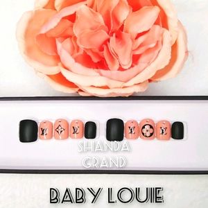 Lux Press-On Nail Set(Mini Square Shape)